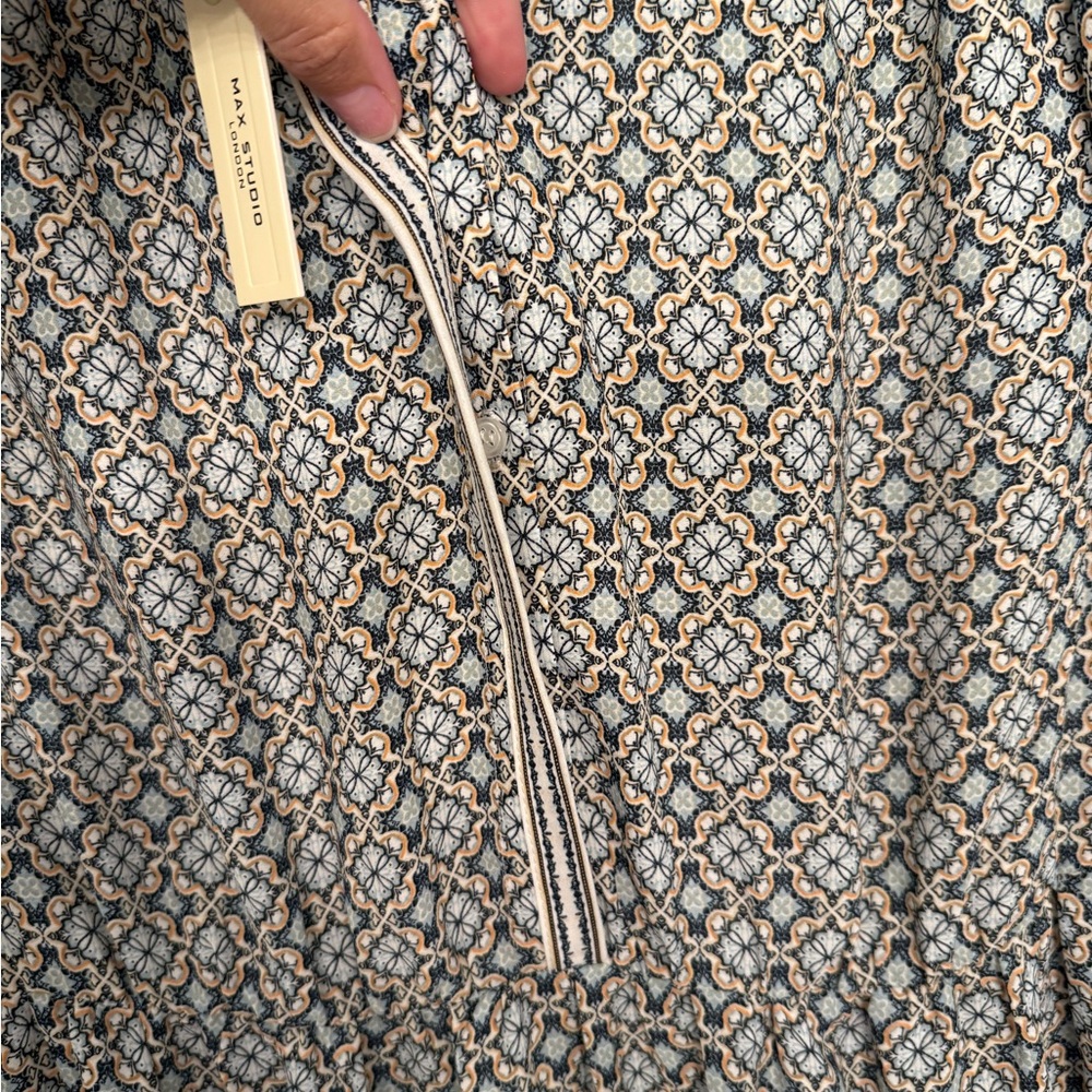 Max Studio Geometric Dress - Picture 4 of 7